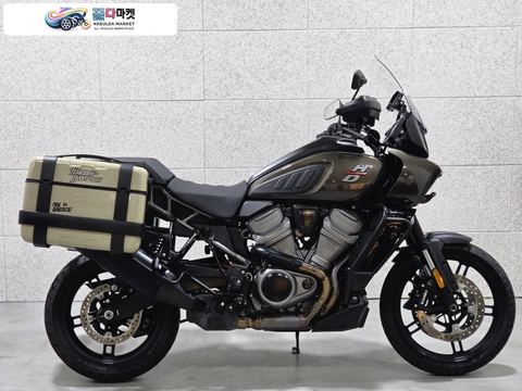 할리데이비슨 팬 아메리카 1250 2021년식 2대 차주 21년식 할리데이비슨 팬아메리카1250 짧은 키로수 차량 판매 / 대차