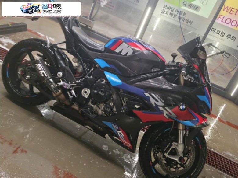 BMW S 1000 RR 2021년식 bmw s1000rr 2021년식 포커판 36.xxx 판매합니다