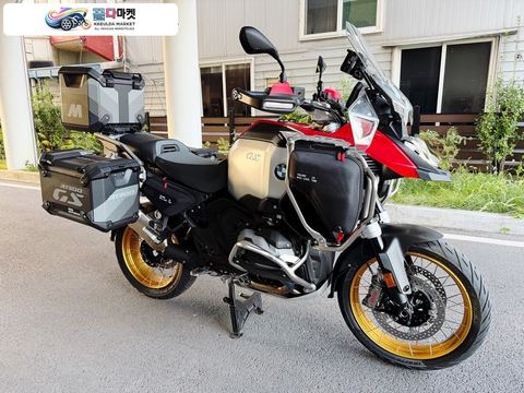 BMW R 1300 GS 어드벤쳐 2025년식 BMW R1300GS 어드벤처 수동모델 레드 풀옵션 판매합니다.(2025년식)짧은 키로수