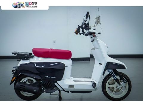 키웨이 플로라 125 2025년식 클래식 레트로 스타일 신차동일 컨디션 너무이쁨쁨