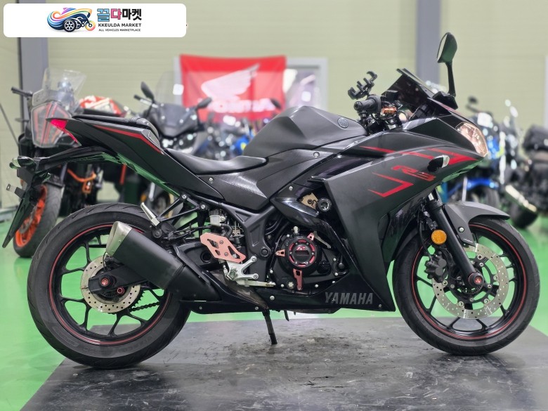 야마하 YZF R3 2017년식 야마하R3 abs 17년식 깔끔한셋팅 준튜닝 최저가 판매합니다.