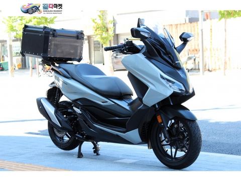 혼다 포르자 350 2024년식 중고바이크매입 전문 / 혼다 포르자350 풀점검 완료 키로수 대비 A급 판매 / 대차 환영 / 무이자 카드 할부