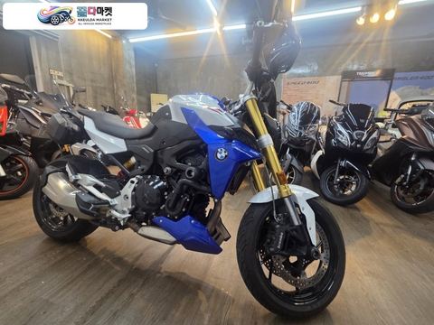 BMW F 900 R 2022년식 깨끗한 F900r 입니다.