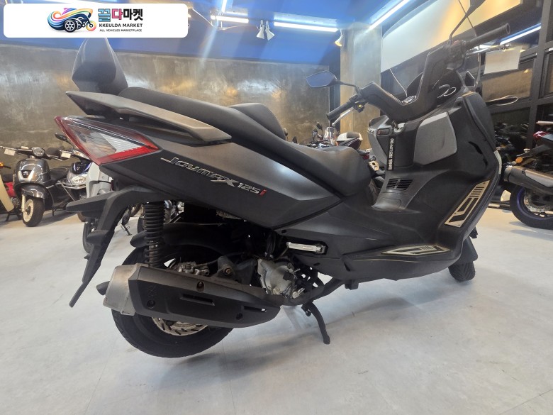 SYM 조이맥스 125 i 2014년식 조이맥스125i / 편안함과 넓은 수납공간의 대명사