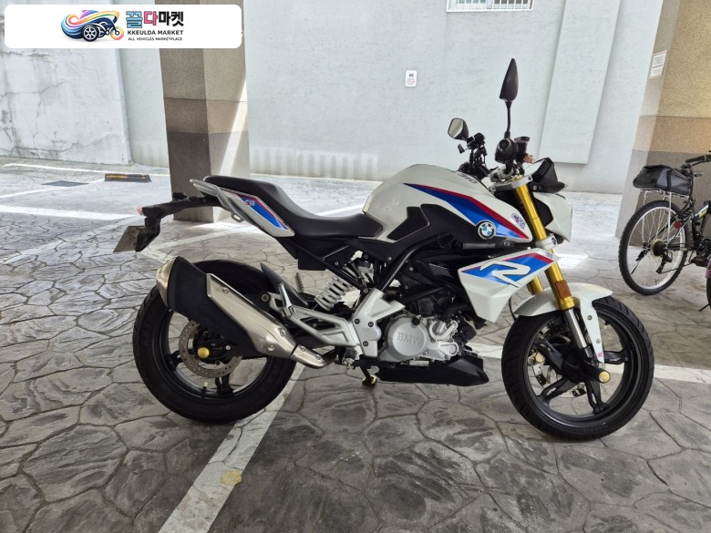 BMW G 310 R 2017년식 깔끔하게 관리한 BMW G 310 R 판매합니다.(명의이전가능)