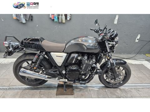 혼다 CB 1100 RS 2018년식 혼다 cb1100rs 18년식 팝니다.