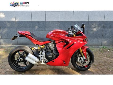 두카티 슈퍼스포츠 950 S 2021년식 두카티 슈퍼스포츠950s 판매합니다
