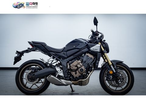 혼다 CB 650 R E 클러치 2025년식 [ 매버릭바이크 ] / 3,470km 초저주행! 150만원 상당 옵션이 적용된 혼다 CB650R E-클러치 판매합니다.