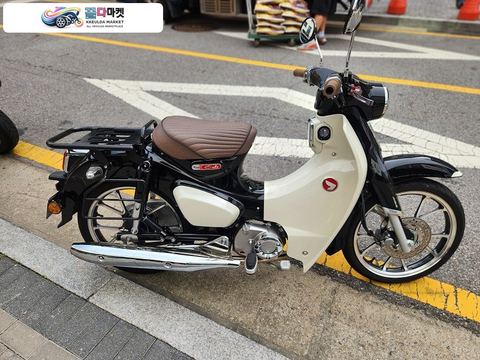 혼다 슈퍼 커브 C 125 2020년식 2020년식 혼다 슈퍼커브 C125 범고래 판매합니다.