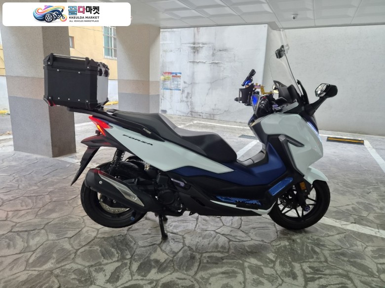 혼다 포르자 300 2019년식 혼다 포르자 300 판매합니다.(19년식/12,461km)