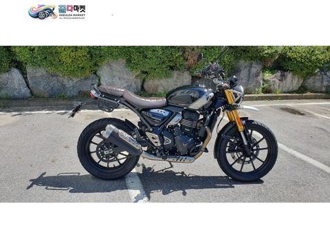 트라이엄프 스크램블러 400 X 2025년식 트라이엄프 스크램블러 400X 팝니다.