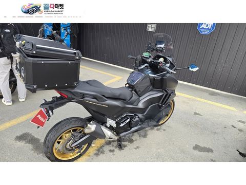 혼다 포르자 750 2024년식 포르자750 금장휠 163xx키로 팝니다