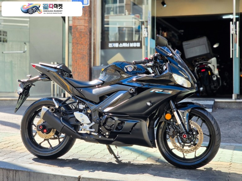 야마하 YZF R3 2023년식 R3 야마하 2023년식 4616KM 옵션많고 깔끔한매물 판매합니다