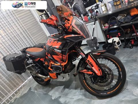 KTM 1290 슈퍼 어드벤쳐 R 2019년식 금액인하 무사고 KTM 슈드방1290 슈퍼어드벤처R 1290 3박스 고가파츠 튜닝 판매합니다