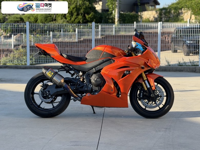 스즈끼 GSX R 1000 R ABS 2017년식 스즈키 r1000r 차량 판매합니다