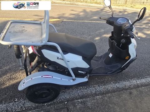 DNA모터스/대림 VX 125 2025년식 대림모터스 VX125 삼발이 연식2025년식