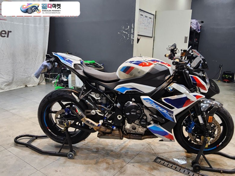 BMW M 1000 R 2023년식 M1000R 잘관리된 차량입니다