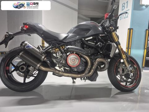 두카티 몬스터 1200 S 2017년식 두카티 몬스터 1200s