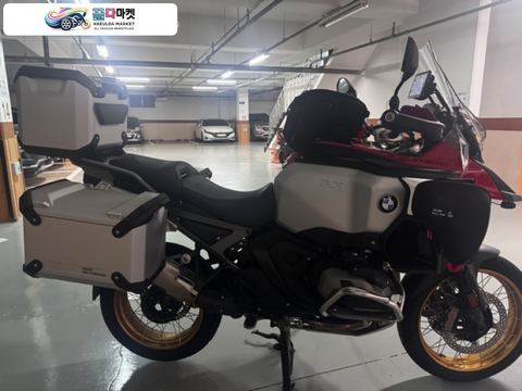 BMW R 1300 GS 어드벤쳐 2025년식 25년식 R1300GS 스탠다드 ASA, 2900km 짧은 키로수, 무사고 무꿍 신차급 판매