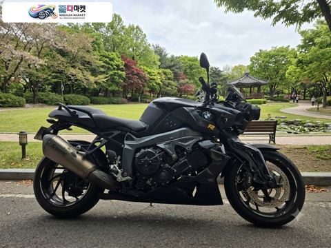 BMW K 1300 R 2015년식 BMW K1300R 2015년식 아크라포빅 구변완 판매합니다.(소리 좋습니다) 쿨거시 세나 60s 하만카돈 무료증정