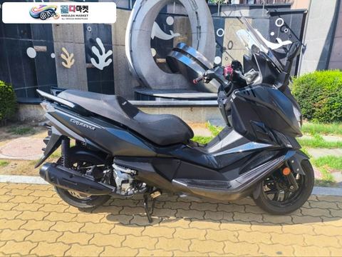 SYM 크루심 125 ABS 2025년식 2025 SYM 크루심125 스마트키 크루저 빅스쿠터