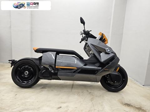 BMW CE 04 2023년식 신차급 BMW CE 04 판매합니다.