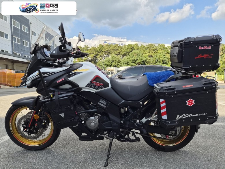 스즈끼 브이 스트롬 650 XT ABS 2023년식 브이스톰650상태최상23년식