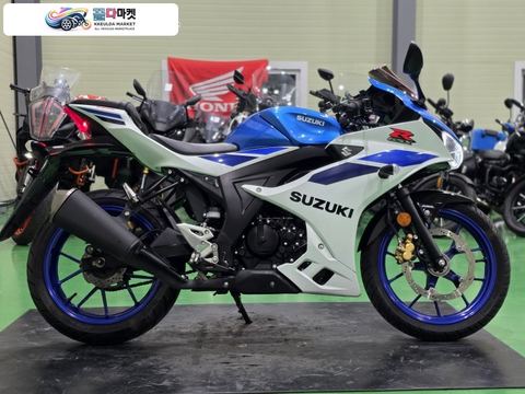 스즈끼 GSX R 125 ABS 2025년식 스즈키GSXR125 25년식 1만km 흰/파 컬러 깔끔한 셋팅 최저가 판매합니다.