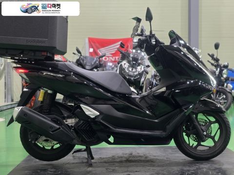 혼다 PCX 125 ABS 2025년식 혼다 PCX125 ABS 25년식 9천km짧은키로수 1인신조 최저가 판매합니다