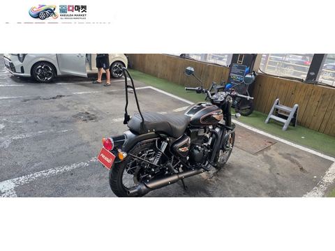 로얄엔필드 불렛 350 2024년식 로얄엔필드 뷸렛350 24년식 25년등록 1천키로대 매물