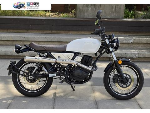 SSR 모터스포츠 부캐너 125 2021년식 용산 원모토입니다.  SSR모터스 부케너125 A급 판맬합니다.