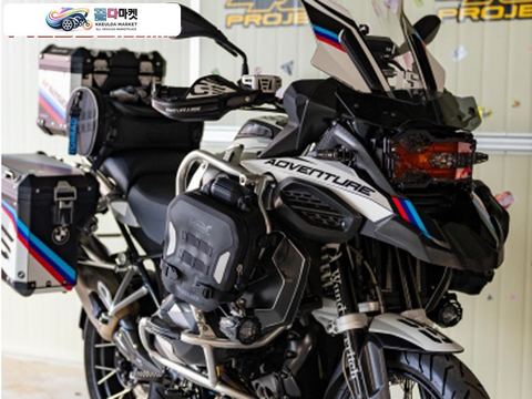 BMW R 1250 GS 어드벤처 2022년식 22년식 BMW R1250GS 어드벤쳐 주행거리 짧은 트리플블랙 스피커 등 풀옵션 판매합니다.