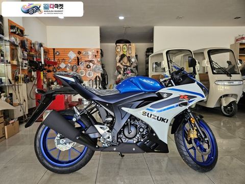 스즈끼 GSX R 125 ABS 2027년식 2027년식 스즈키 GSX-R125 신차 판매 합니다. 당일출고 가능