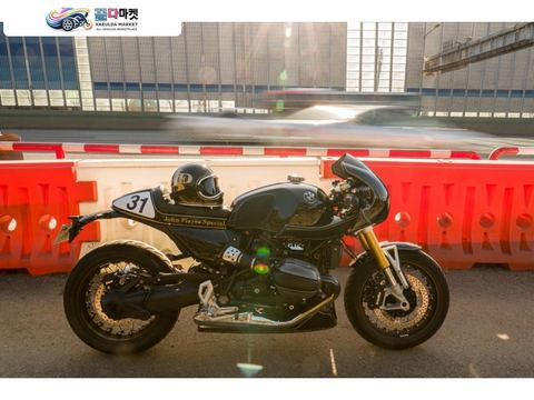 BMW R 12 나인 티 2024년식 R12 ninet 카페레이서 커스텀