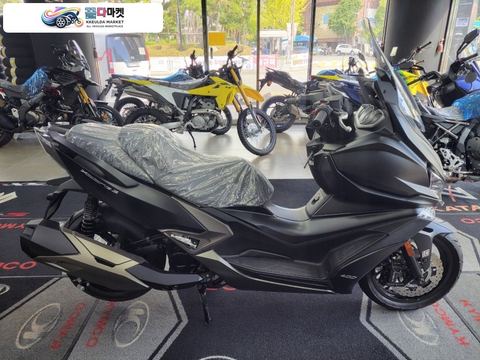 킴코 익사이팅 S 400 2023년식 킴코 부산대리점 / 전시차 할인판매 / 신한마이카  하나오토론 장기할부 / 카드무이자-국민.삼성.하나.현대 12-36회 가능