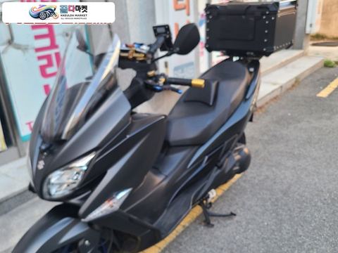스즈끼 버그만 400 ABS 2022년식 부산 버그만400 쿠페 블랙 22년식 팝니다 2.2만