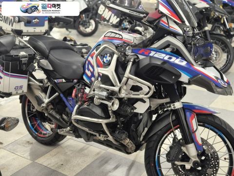 BMW R 1200 GS 어드벤쳐 2016년식 마지막 가격조정 아크라포빅 구변 아시아핏으로 편안한 장거리투어 가능