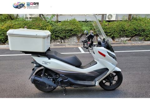 DNA모터스/대림 UHR 125 2023년식 uhr125 팝니다...