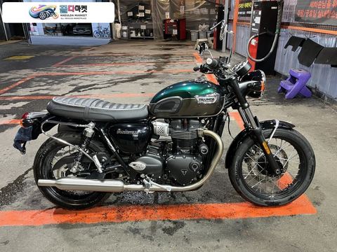 트라이엄프 본네빌 T100 2025년식 트라이엄프 본네빌 T100 Green 25년식 (25년 4월 출고) 팝니다.