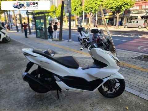 혼다 PCX 125 ABS 2022년식 유성바이크   전차종 매입가능   대차 가능  깔끔  합니다  최상급 차량
