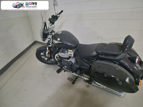 로얄엔필드 슈퍼 메테오 650 2023년식 슈퍼메테오650 463km 무꿍 새차같은 중고 판매합니다.