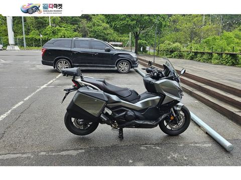 혼다 포르자 750 2025년식 포르자750 25년식 혼다 정품 사이드박스 장착 짧은키로수 1대차주 판매합니다