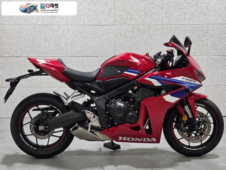 혼다 CBR 650 R ABS 2024년식 24년식 혼다 CBR650R MT 신차급/3128km/1대차주 차량 판매 / 대차