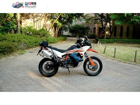 KTM 890 어드벤처 R 2023년식 연락주세요