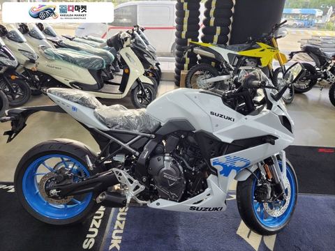스즈끼 GSX 8 R 2027년식 스즈키 부산동구점 / 신한마이카  하나오토론 장기할부 / 카드무이자-국민.삼성.하나.현대 12-36회 가능