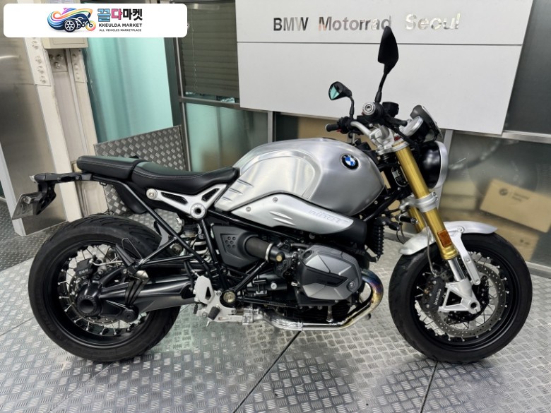 BMW R 나인 T 2022년식 [인증 중고] 깔끔한 순정형 EU5 옵션719 알루미늄컬러 , 짧은 주행거리 , 명의 이전 가능