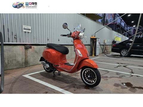 베스파 스프린트 125 ABS 2022년식 베스파 스프린트 125 말로시 185 보업 판매합니다