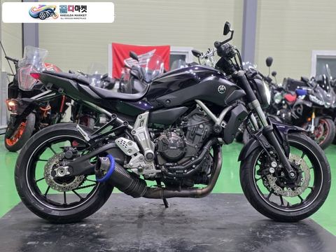 야마하 MT 07 2014년식 야마하MT07 14년식 5만km떼르미뇨니 구조변경완료 최저가 판매합니다.