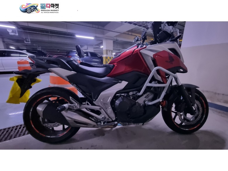 혼다 NC 750 X 2023년식 혼다 nc750x MT 23년식(12,xxx) 완전무사고(무기스~~)