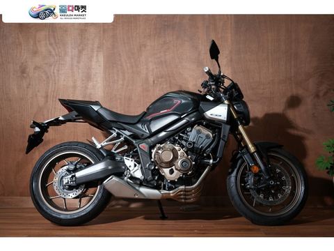 혼다 CB 650 R ABS 2024년식 혼다 / CB650R / 2024 / 25년 출고 / 1인신조 / 8,100 KM 판매/대차